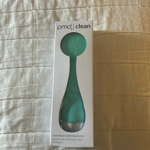 PMD Smart Facial Cleansing Device